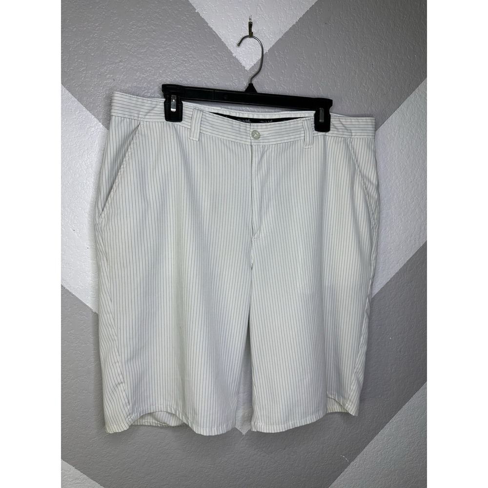 Travis Mathew Little Marsh Performance Shorts Size 36 Off White Black Stripes